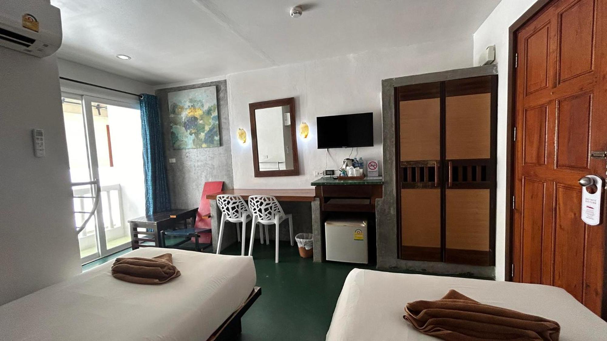 Pp Insula Hotel Kepulauan Phi Phi Bagian luar foto