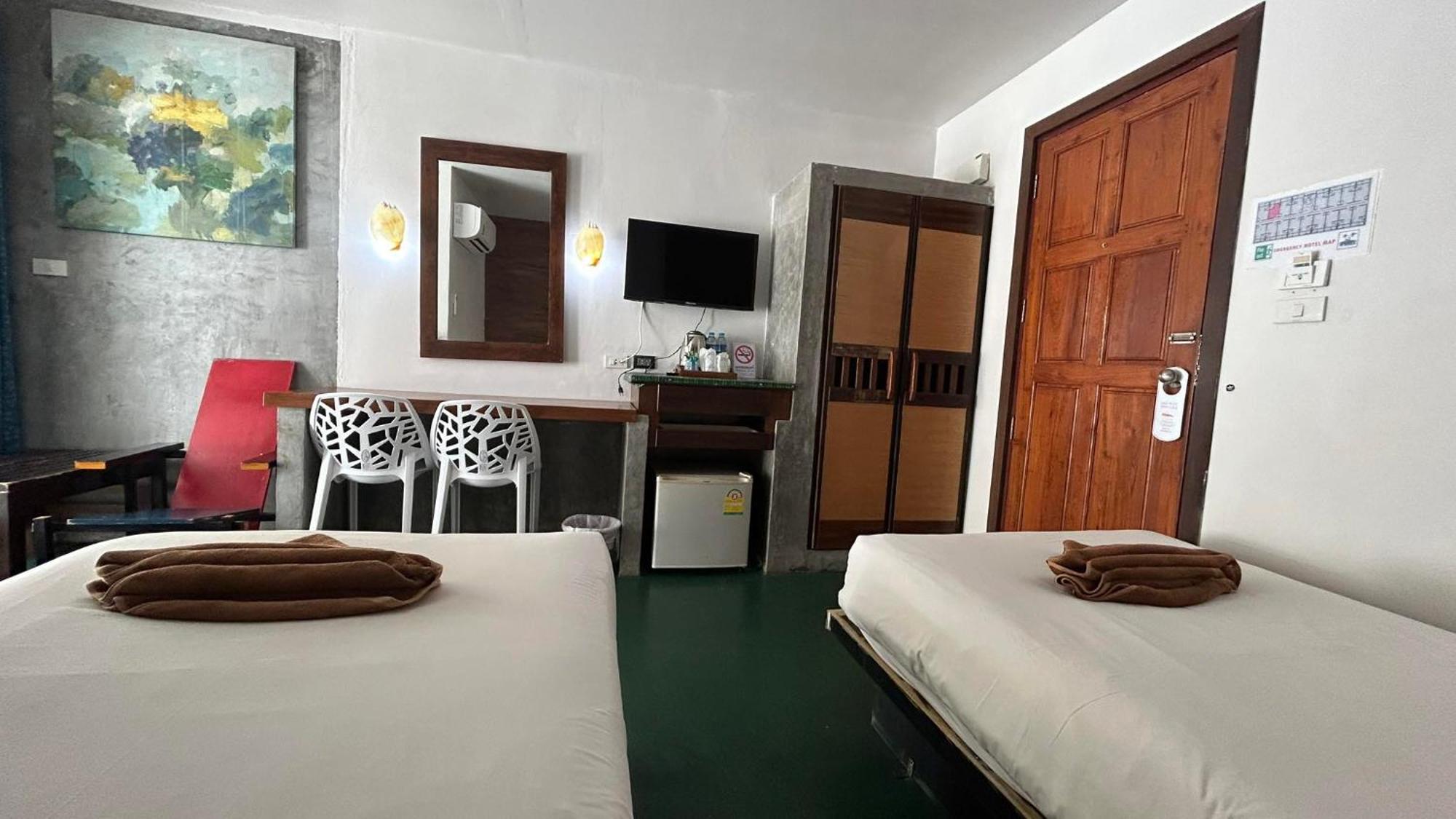 Pp Insula Hotel Kepulauan Phi Phi Bagian luar foto