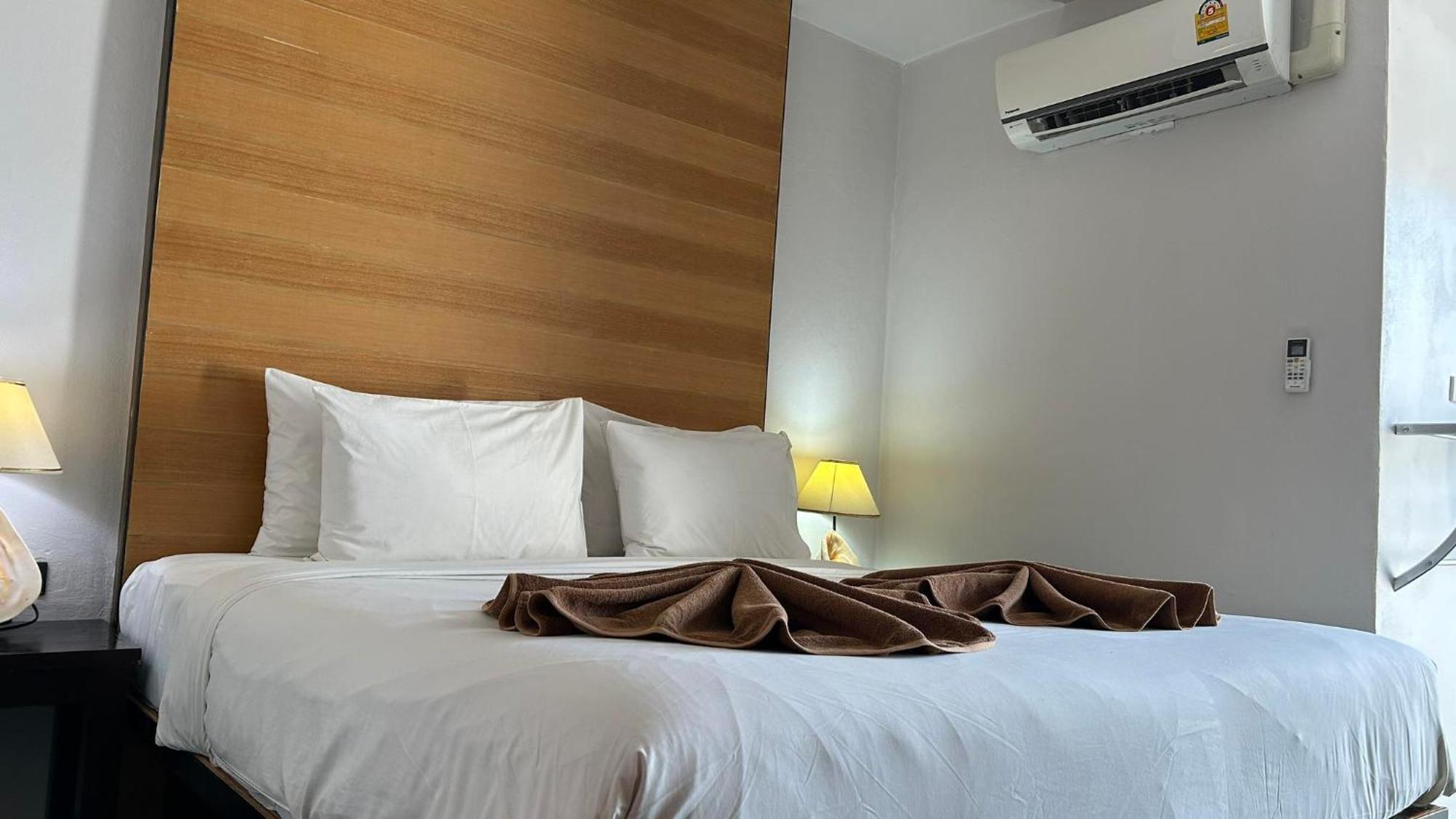 Pp Insula Hotel Kepulauan Phi Phi Bagian luar foto