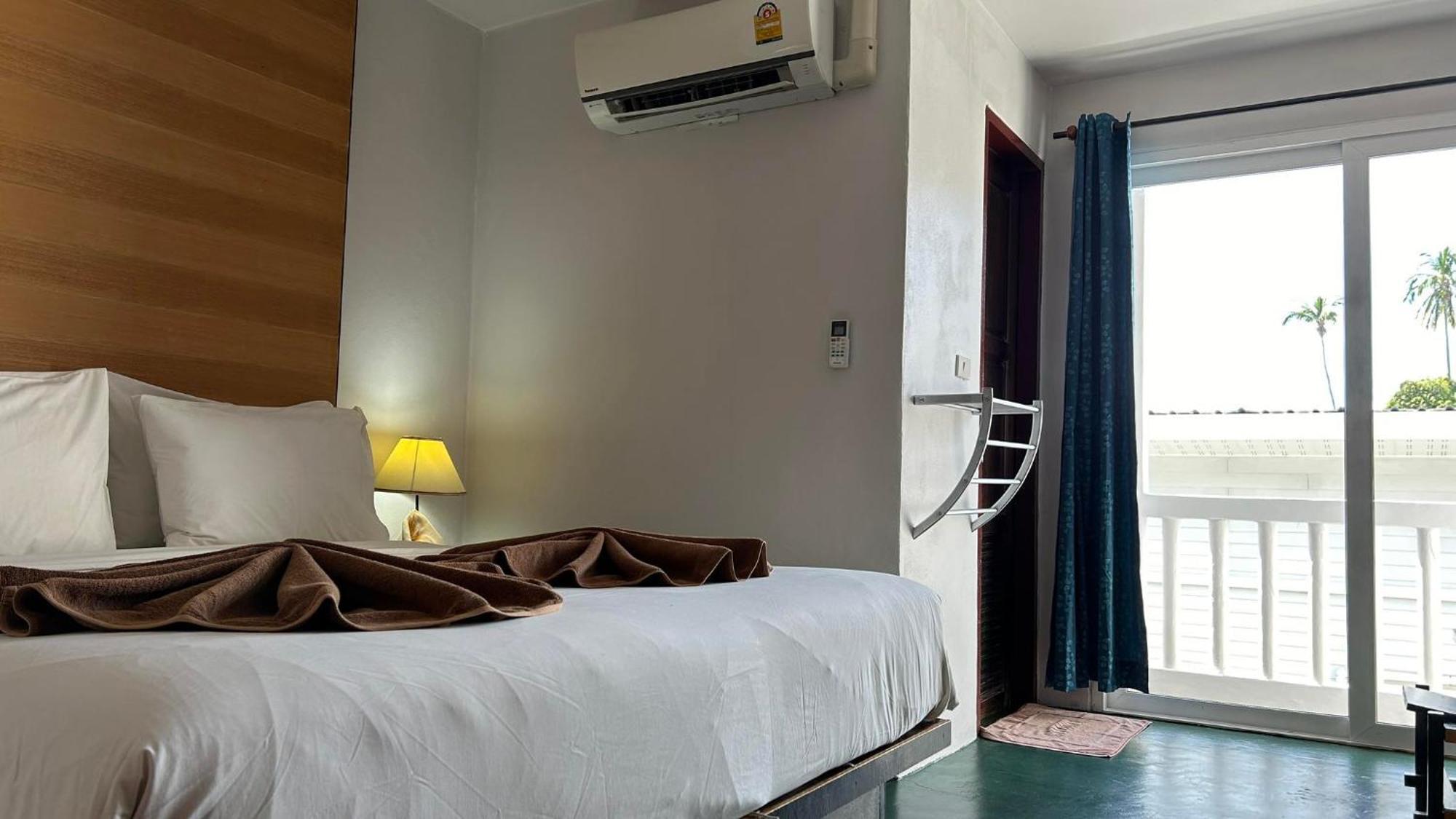Pp Insula Hotel Kepulauan Phi Phi Bagian luar foto